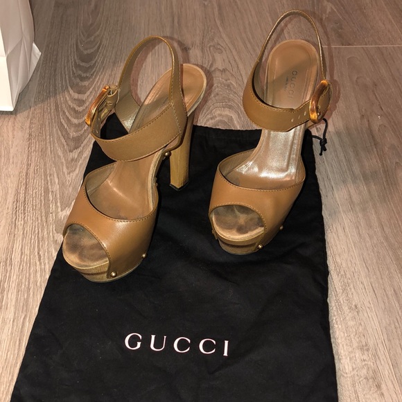 Gucci Heels - Picture 1 of 12